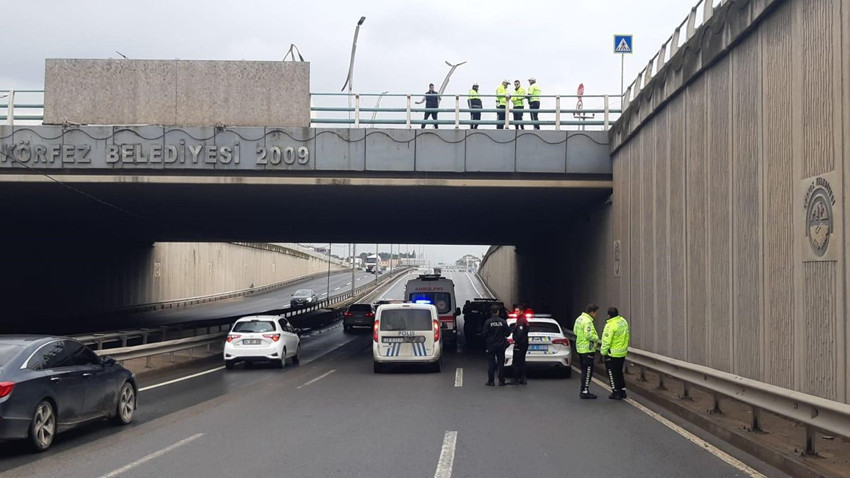 Köprüde tartışan kadınlardan biri metrelerce yüksekten kendini aşağı attı - Resim: 3
