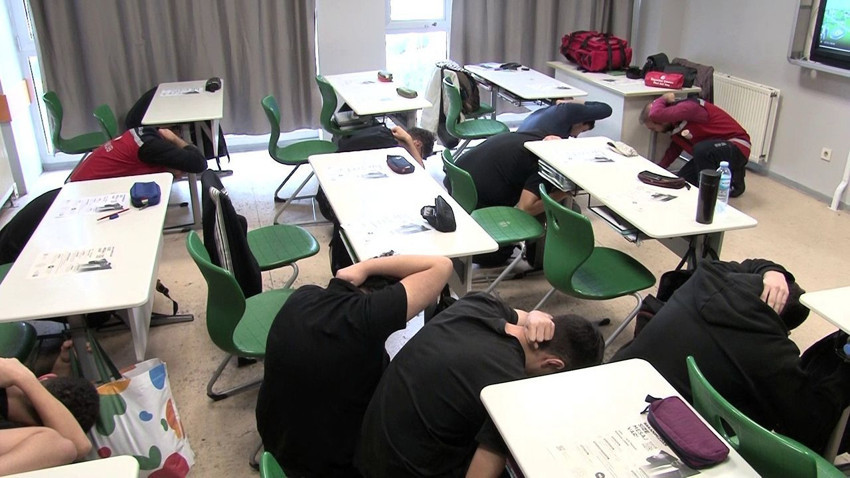 Okullarda afet alarmı: 3 milyon öğrenci aynı anda tatbikat yaptı - Resim: 2