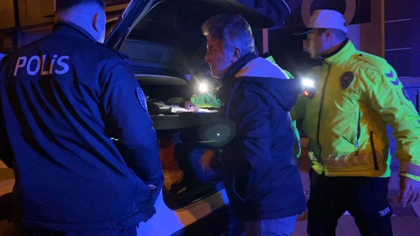 Alkollü olarak yakalanan sürücü polisin sabır testine dönüştü - Resim: 3