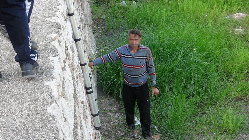 Hiç yanından ayırmadığı köpeği kahramanı oldu! Havlama seslerine koşup, kurtardılar - Resim: 1