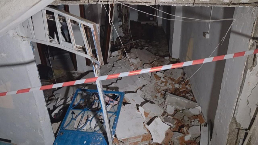 İstanbul'da 2 katlı binada patlama: Yaralılar var - Resim: 1