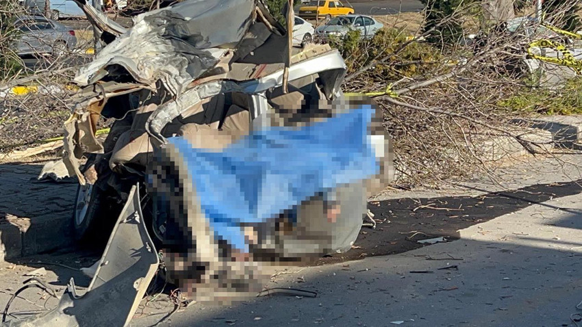 Nevşehir'de kan donduran kaza! Otomobil ikiye bölündü: 2 ölü, 1 yaralı - Resim: 2