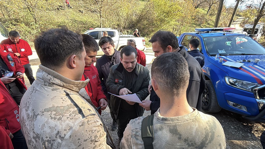 İki gündür kayıp olarak aranıyordu, cansız bedeni dere yatağında bulundu - Resim: 2