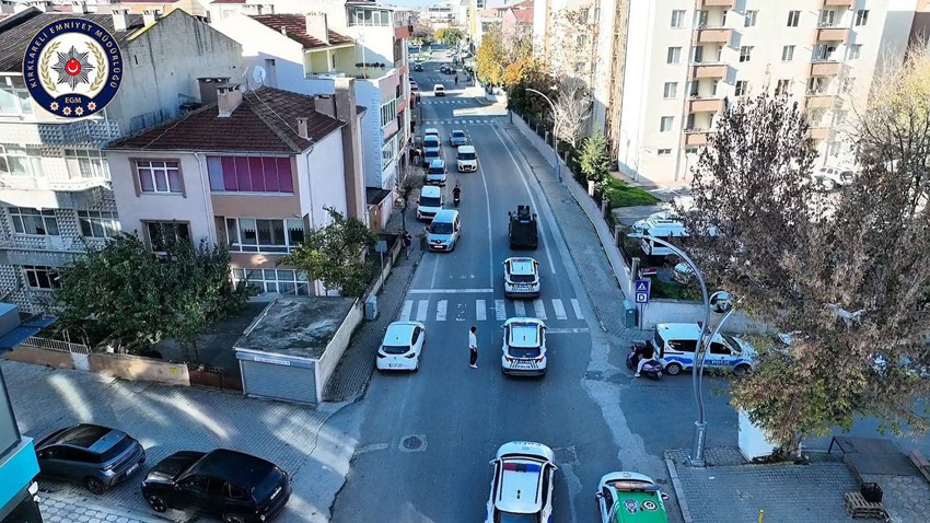 Daltonlar çetesine bir operasyon daha... Örgüt lideri yakalandı - Resim: 1