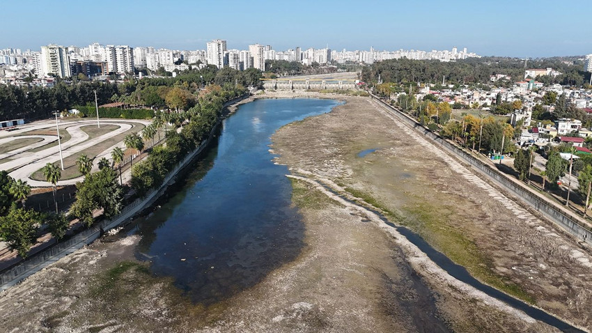 Son 52 yılın en kurak dönemi dron kamerasında... - Resim: 2