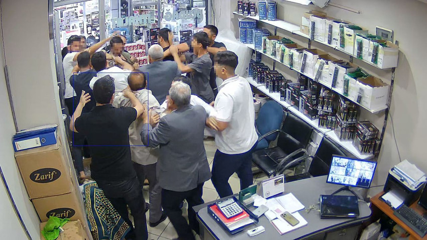 Alacak verecek kavgasında alacaklılar oteli bastı, ortalık savaş alanına döndü - Resim: 2