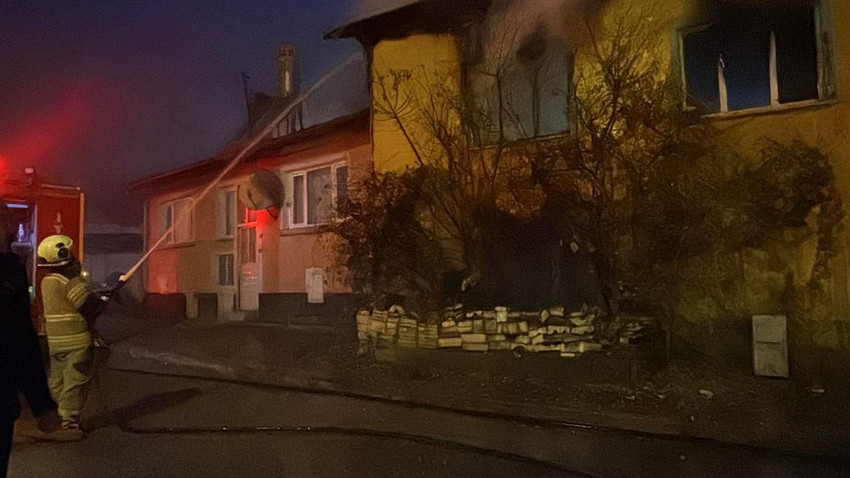 Yeni gün yeni bir faciayla başladı: Anne öldü, kızı yaralandı - Resim: 3