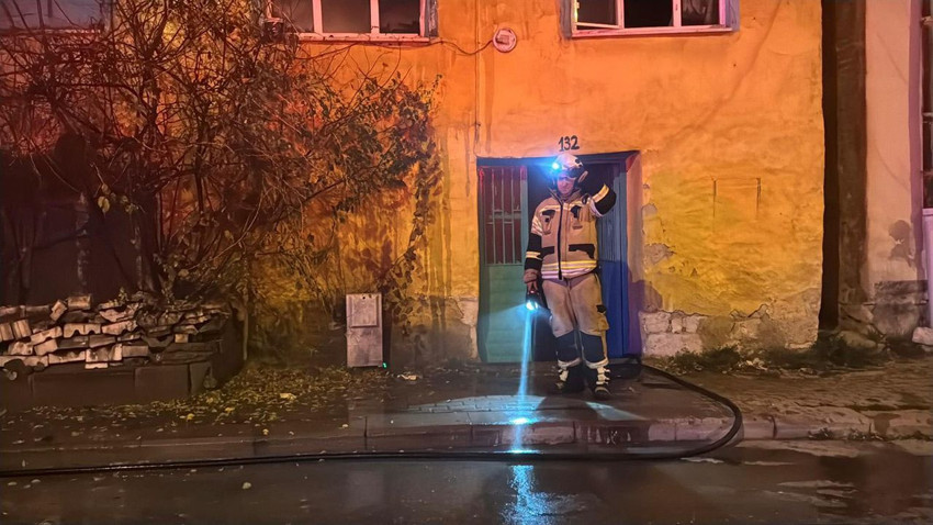 Yeni gün yeni bir faciayla başladı: Anne öldü, kızı yaralandı - Resim: 4