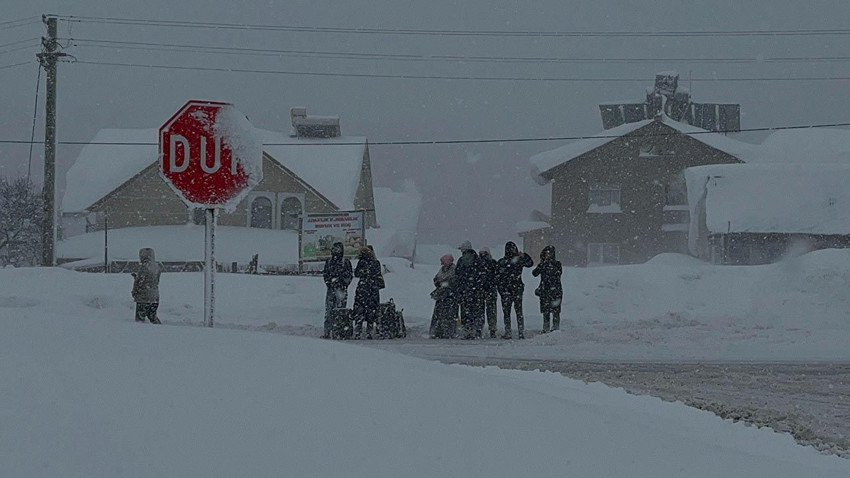Kar tatili haberleri peş peşe geldi: Bazı illerde 14 Ocak Çarşamba günü okullar tatil edildi - Resim: 2