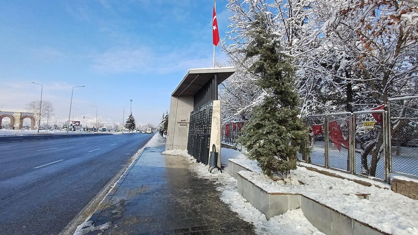 Kumar belası bir can daha aldı: Gazi olduğu yerde intihar etti! - Resim: 3