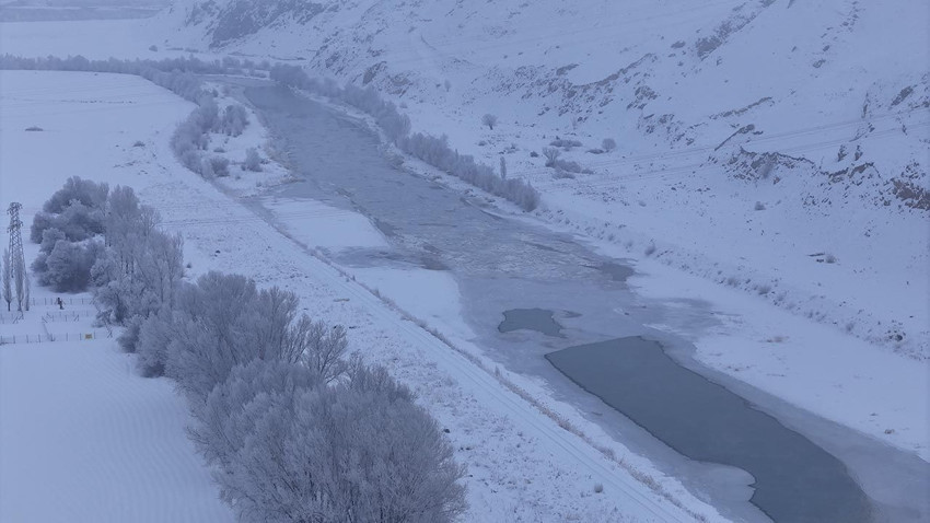 Bir şehir buz kesti, her şey dondu! Yakutistan'ı aratmayan görüntüler - Resim: 4