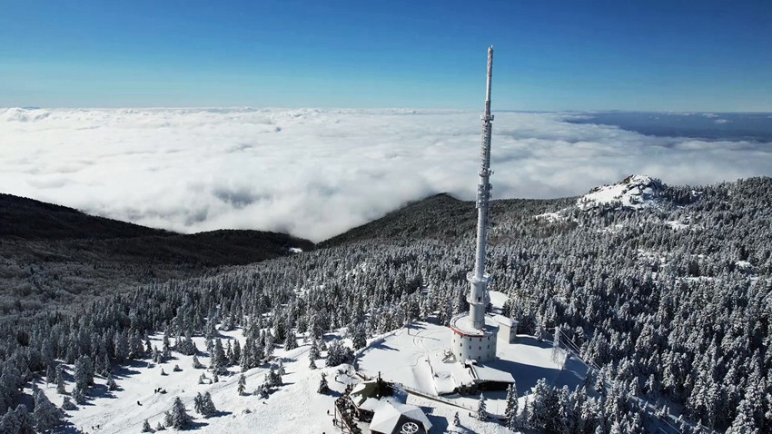 Türkiye'nin kış turizminin kalbine tatilci akını dron kamerasında - Resim: 2