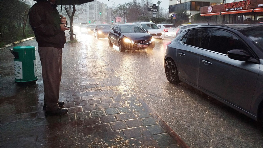 Meteoroloji'den kar ve sağanak alarmı! Sıcaklıklar 6 derece düşecek, fırtına, yağmur ve kar geliyor! - Resim: 2
