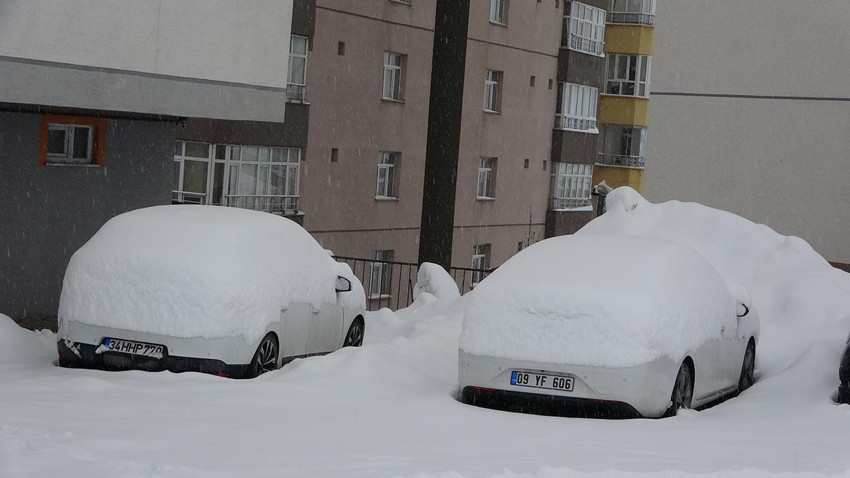 Bu kareler Türkiye'den: Mart ayında kar kalınlığı yarım metreyi buldu! - Resim: 2