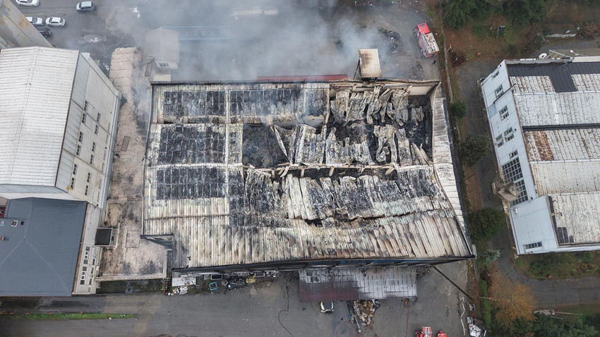 8 saat süren kabus! Alev alev yanan fabrikadaki hasar dronla görüntülendi - Resim: 3