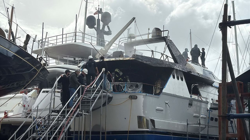 Bodrum tersanesinde korkutan yangın: Ünlü ismin lüks motoryatı kül oldu! - Resim: 3