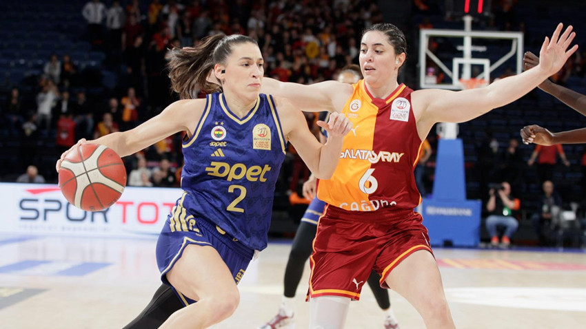 Fenerbahçe, Galatasaray'ı devirip şampiyon oldu