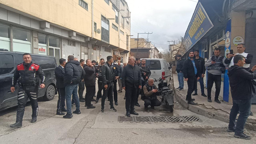 Gaziantep'te korku dolu anlar: Polisleri görünce 4 kişiyi rehin alıp sevgilisini vurdu - Resim: 4