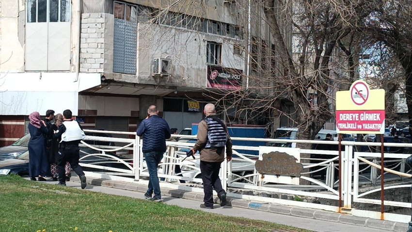 Gaziantep'te korku dolu anlar: Polisleri görünce 4 kişiyi rehin alıp sevgilisini vurdu - Resim: 2