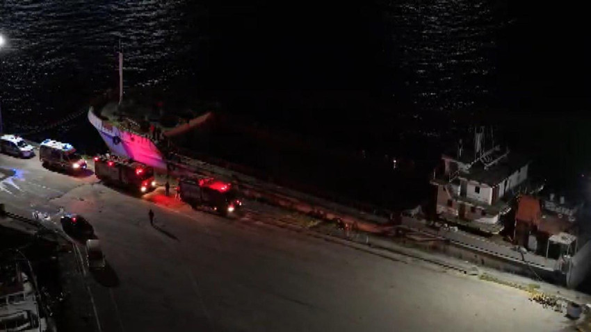 İstanbul Boğazı'nda korku dolu anlar: Gemiye çarpan tekne sulara gömüldü - Resim: 4