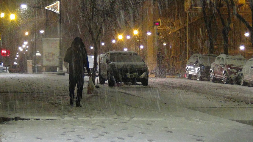 Nisan ayında kar sürprizi: Bir ilimiz kara gömüldü, kar kalınlığı 15 santimetreyi aştı - Resim: 3