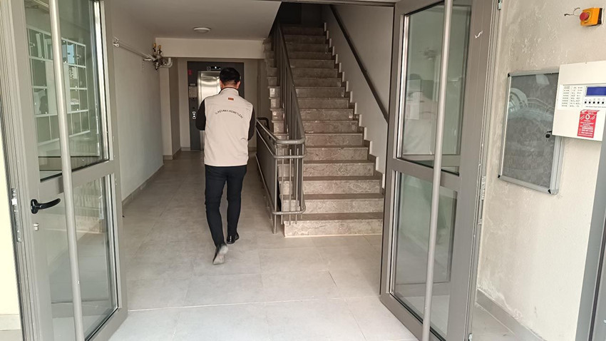 Adıyaman'da vahşet! Apartmanın girişinde parçalanmış halde bulundu - Resim: 2