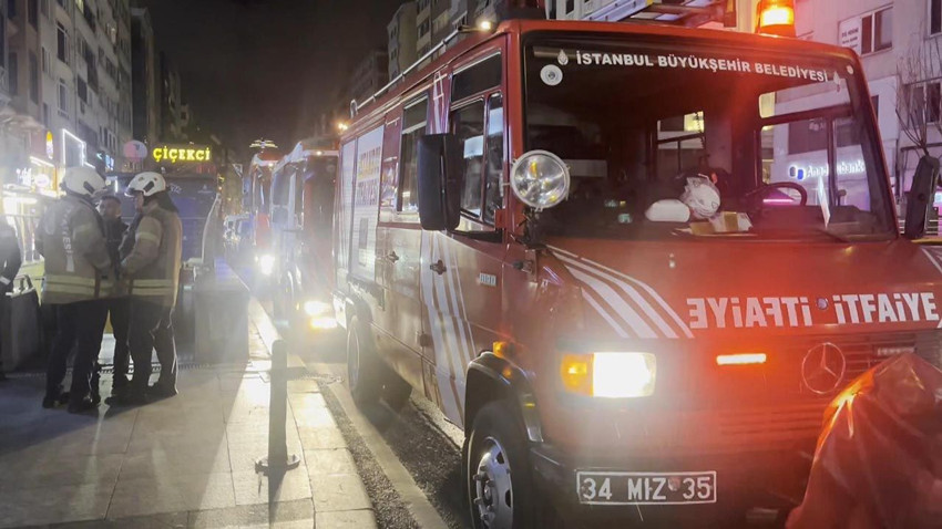 İstanbul Metrosu'nda korkunç ölüm! Raylara düşen genç hayatını kaybetti! Seferler durduruldu - Resim: 4