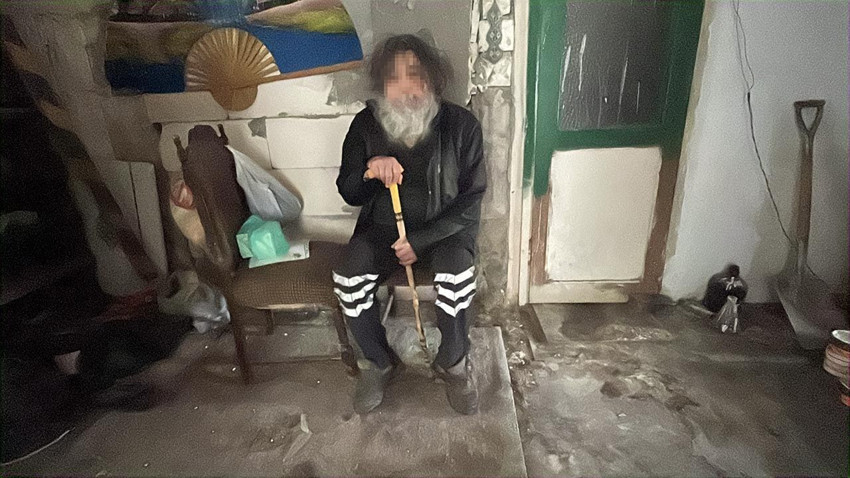 Kötü koku ihbarının altından dram çıktı: ''Bir yıldır dışarı çıkmıyorum'' - Resim: 3