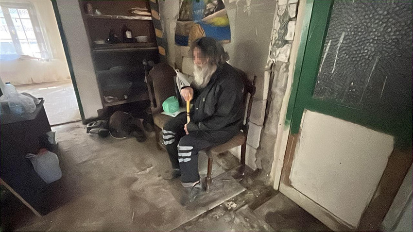 Kötü koku ihbarının altından dram çıktı: ''Bir yıldır dışarı çıkmıyorum'' - Resim: 2