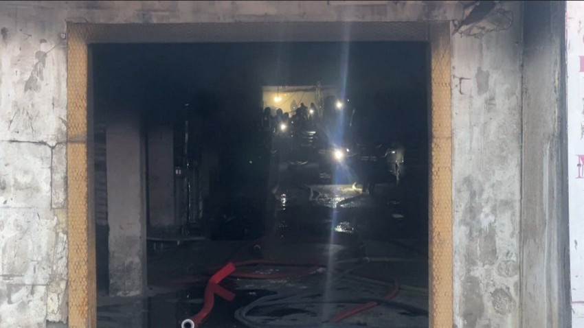İstanbul'da parfüm fabrikasında büyük yangın: Sabah kada patlamalarla birlikte alev alev yandı! - Resim: 3