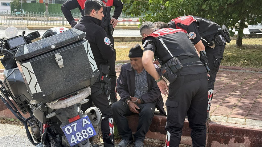 Noter önünde kan donduran cinayet: Dayı, yeğenini kurşun yağmuruna tuttu - Resim: 4