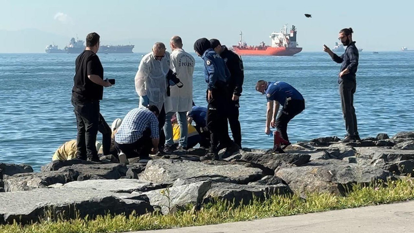 İstanbul'da sahilde erkek cesedi bulundu - Resim: 4