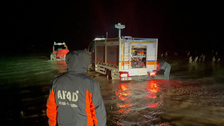 Botla açıldıkları gölde kabusu yaşadılar! Ekipler seferber oldu - Resim: 4