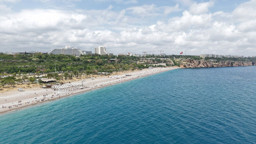 Antalya'da turizm sezonu açıldı: Plajda 1 gün geçirmenin maliyeti 1500 TL'yi buluyor - Resim: 3