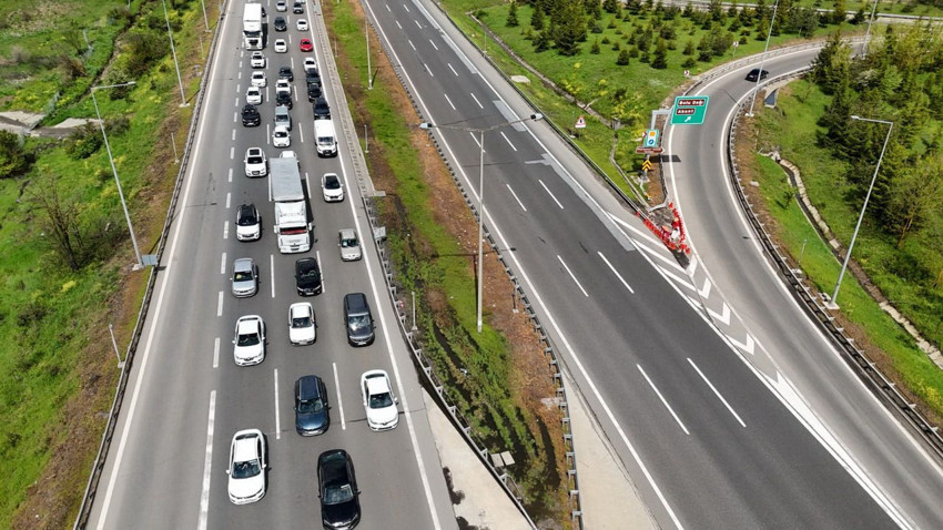 Kurban Bayramı trafiği Bolu Dağı'nı kilitledi: Kilometrelerce tatilci kuyruğu kamerada! - Resim: 2