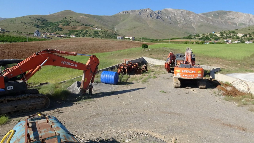 Gasp edilen 40 Milyon TL'lik iş makineleri dağ başında bulundu - Resim: 3