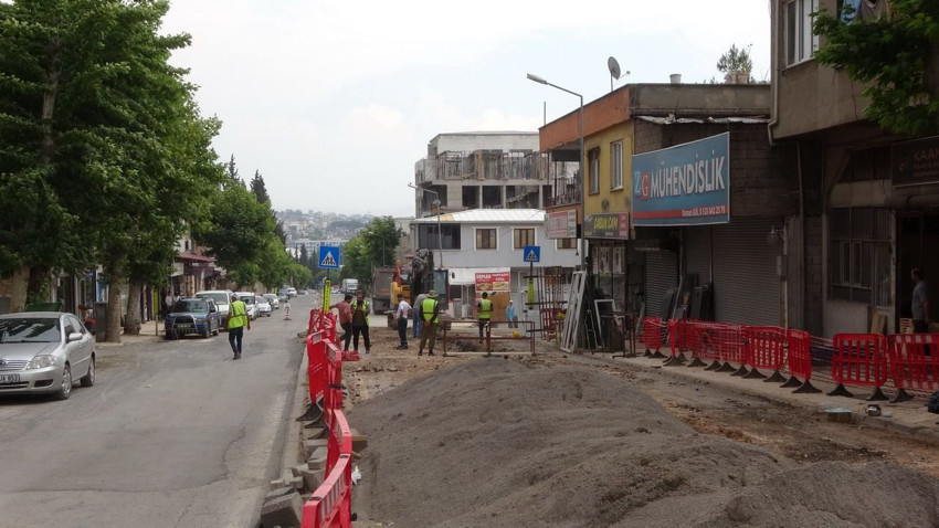 Kahramanmaraş'ta büyük patlama! Vatandaş deprem paniğiyle soluğu sokakta aldı - Resim: 3