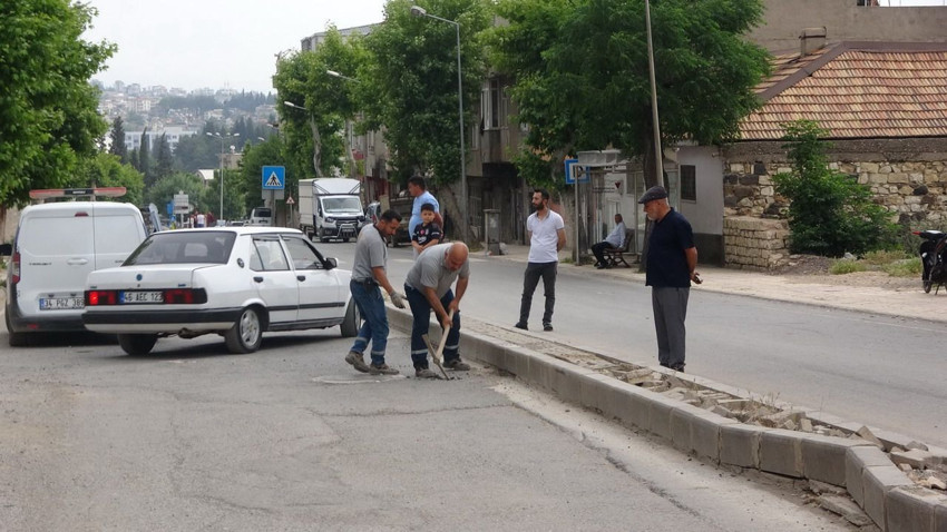 Kahramanmaraş'ta büyük patlama! Vatandaş deprem paniğiyle soluğu sokakta aldı - Resim: 4
