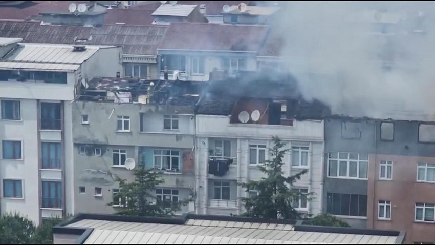 İstanbul'da 5 katlı binada korkutan yangın: Alevler 3 binaya daha sıçradı! - Resim: 2