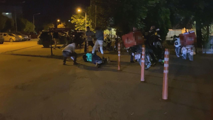 İşletmeciler ile motokuryeler birbirine girdi: 5 yaralı, 10 gözaltı! - Resim: 3