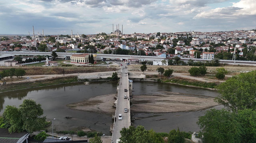 Tunca Nehri'nde sular çekildi, ortaya çıkan manzara isyan ettirdi - Resim: 4