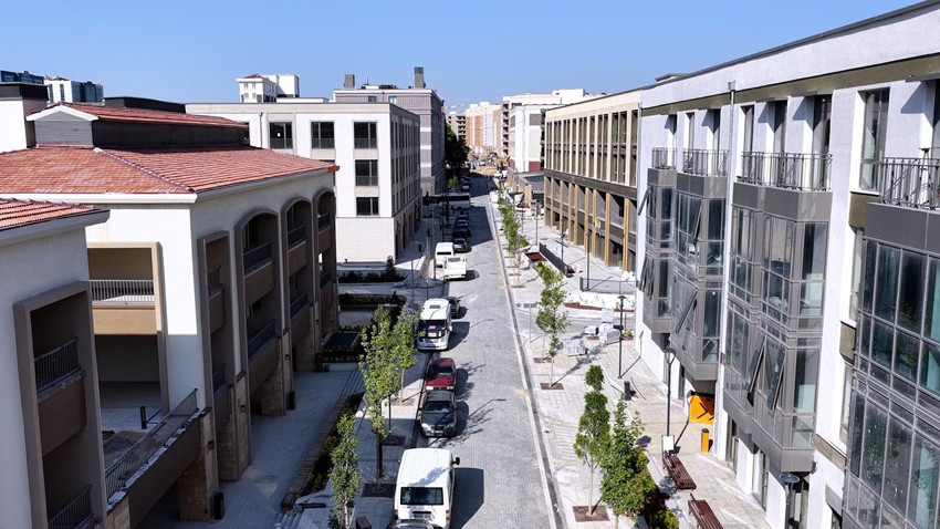 Asrın felaketinde yerle bir olmuştu: Tarihi çarşı yeniden ayağa kaldırıldı - Resim: 2