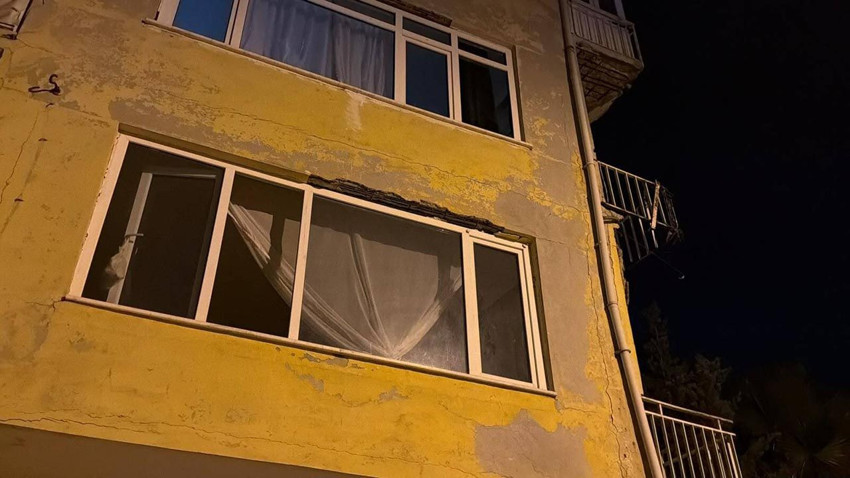 İstanbul'da korkutan çökme! Gece vakti evsiz kaldılar - Resim: 4