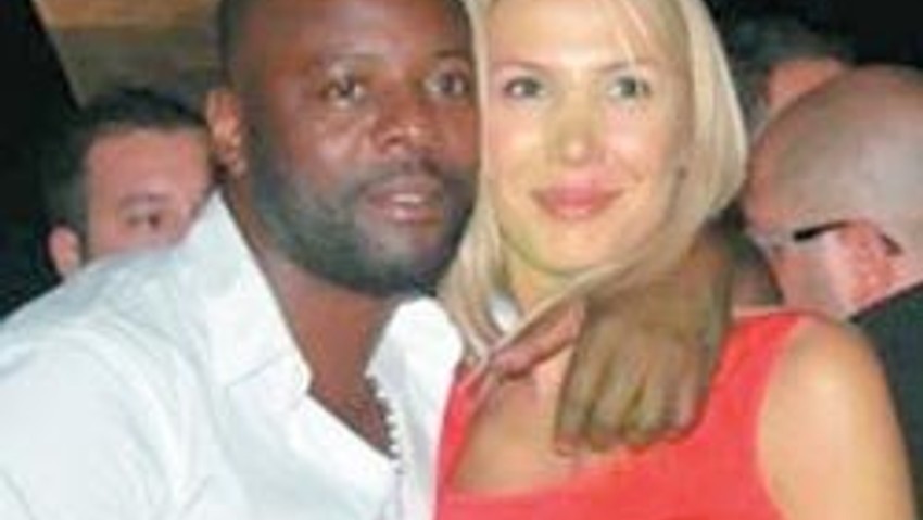Pascal Nouma,Türk sevgilisiyle, evleniyor