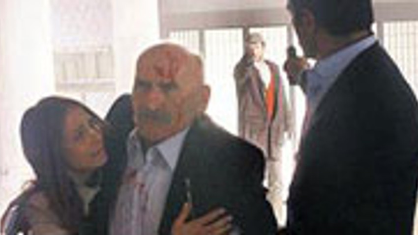 'Sen kalk <font color=red>ben yatam</font> Ramiz Dayı!'