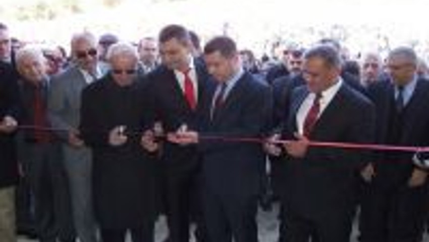 Mobilya Üretim Tesisini Eski Bakan Açtı
