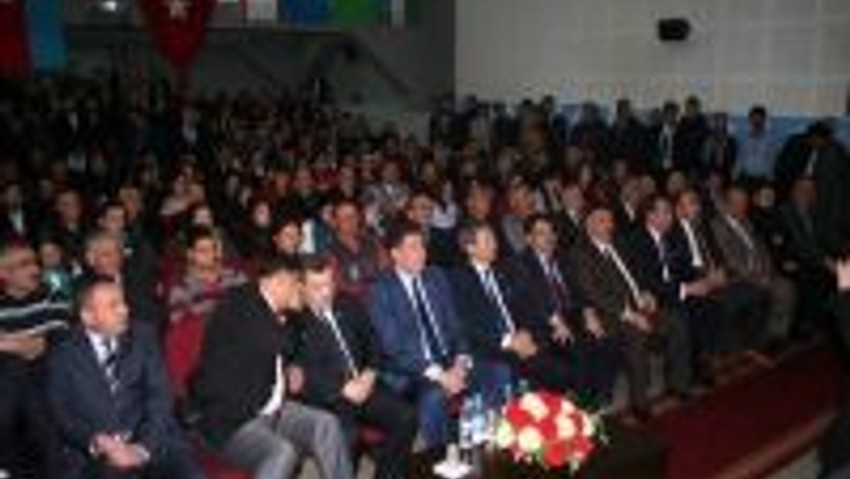 Kars’ta Hocalı Katliamı Panelle Anlatıldı