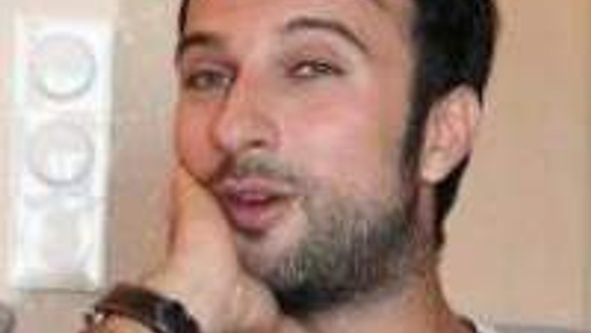 Tarkan yakınlarından yaka silkiyor