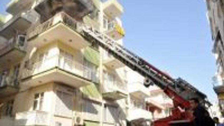 Elektrik Kontağından Çıkan Yangın Korkuttu