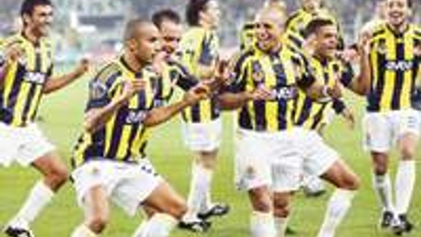 Yengeç dansıyla dalga geçtiler!